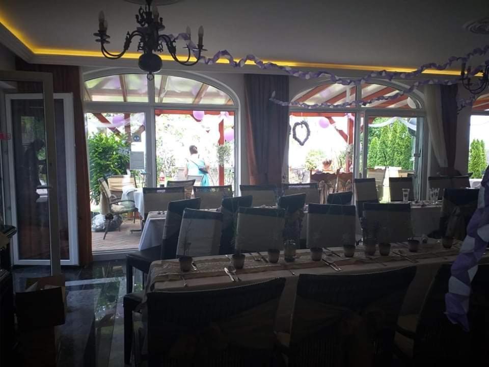 Gránit Villa Balatonszarszo Esterno foto