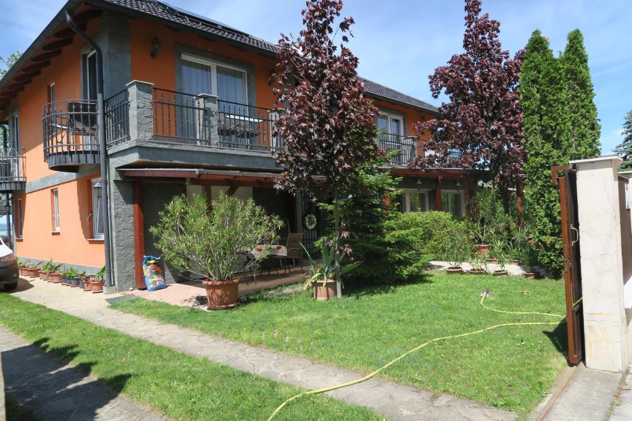 Gránit Villa Balatonszarszo Esterno foto