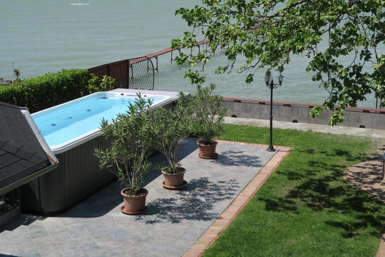 Gránit Villa Balatonszarszo Esterno foto