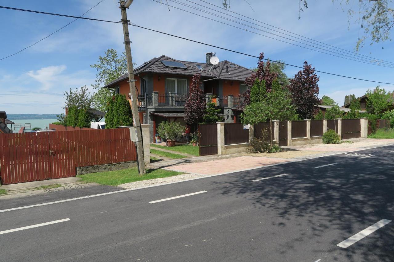 Gránit Villa Balatonszarszo Esterno foto