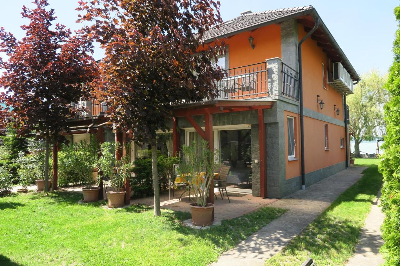 Gránit Villa Balatonszarszo Esterno foto