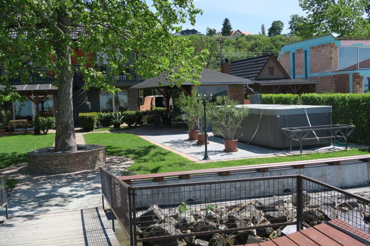 Gránit Villa Balatonszarszo Esterno foto