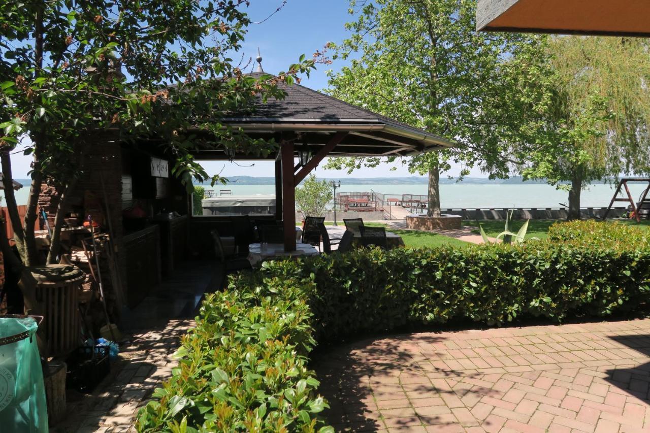 Gránit Villa Balatonszarszo Esterno foto