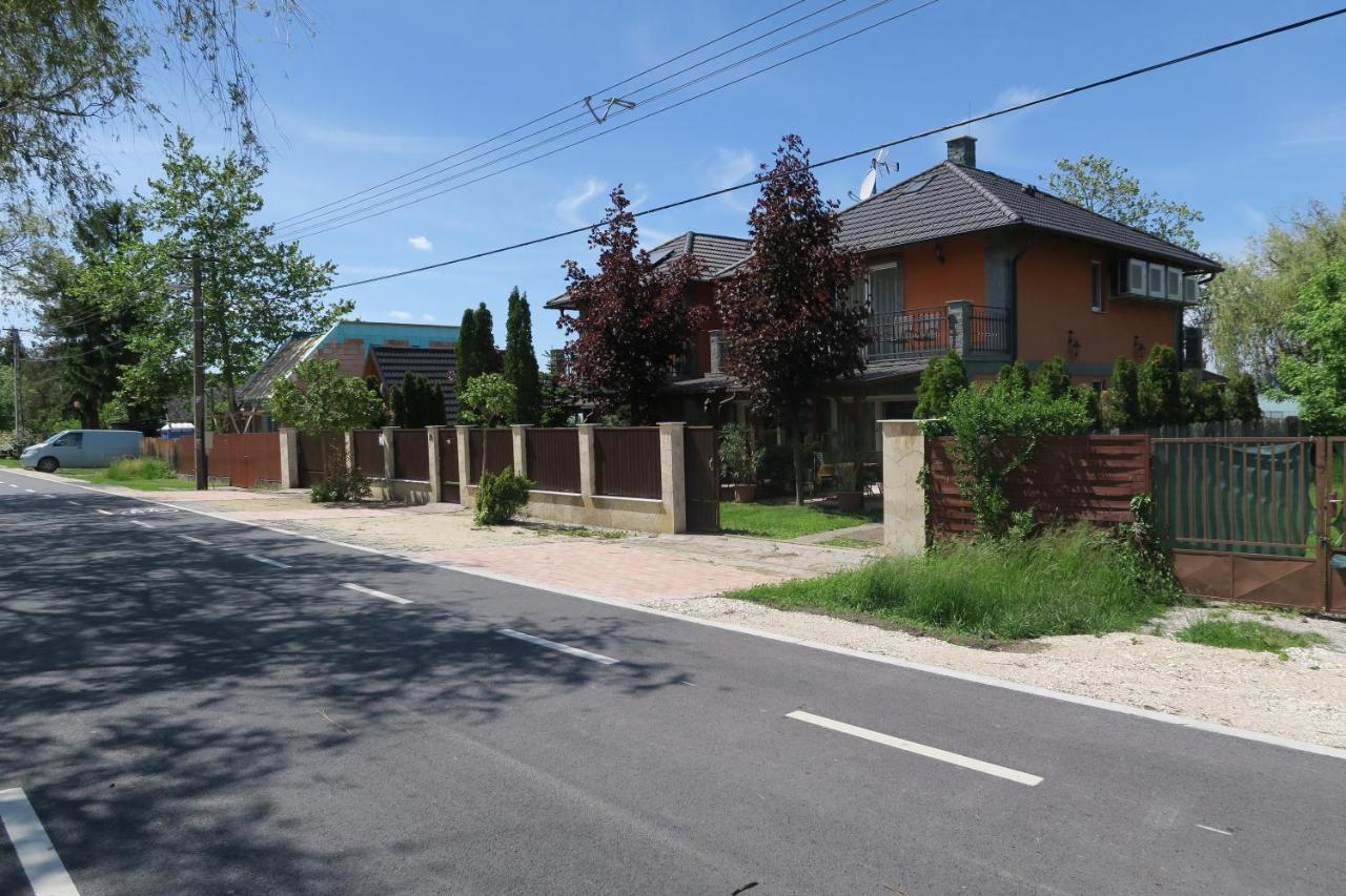 Gránit Villa Balatonszarszo Esterno foto