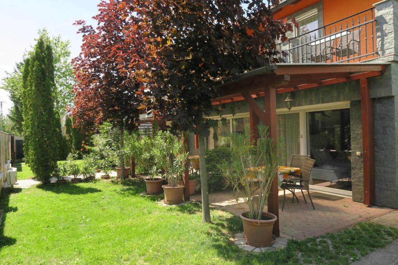 Gránit Villa Balatonszarszo Esterno foto